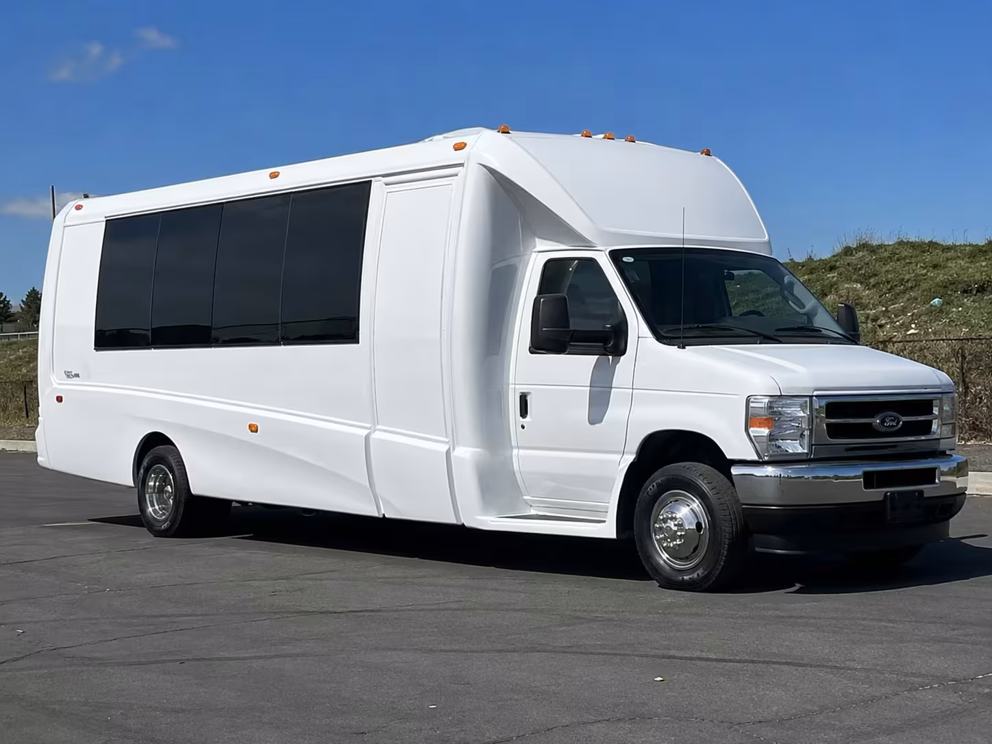 broken arrow party bus rentals for high school prom groups