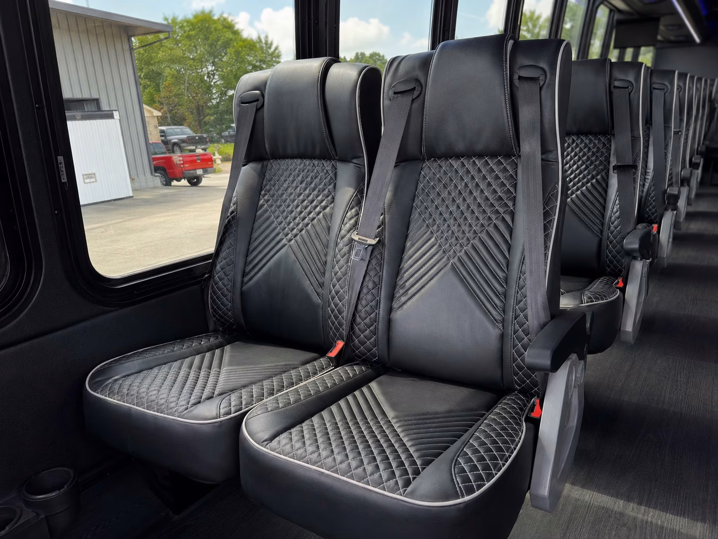 broken arrow wedding shuttle buses for hotel guests